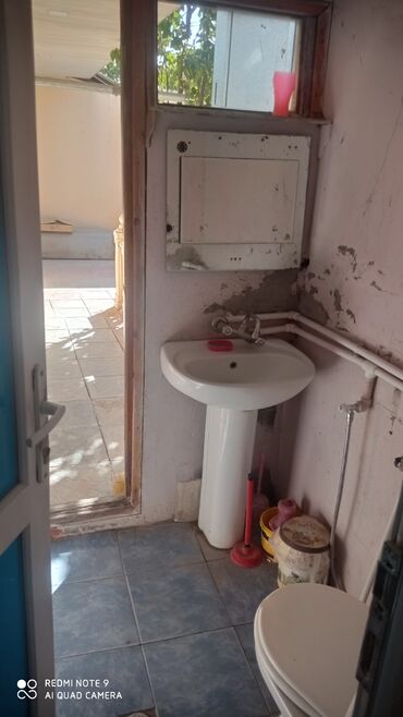 Uzunmüddətli kirayə evlər: Tələbə qızlar üçün həyət evi – tam mebellı, ayrı mətbəx və sanitar -da lalafo.az — 11 Uzunmüddətli kirayə evlər: Tələbə qızlar üçün həyət evi – tam mebellı, ayrı mətbəx və sanitar — 11