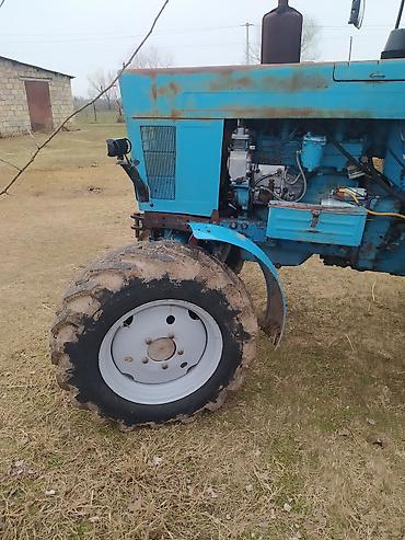 Traktorlar: Minsk Traktor Zavodunun Belarus seriyasından dördçəkən traktor — 2
