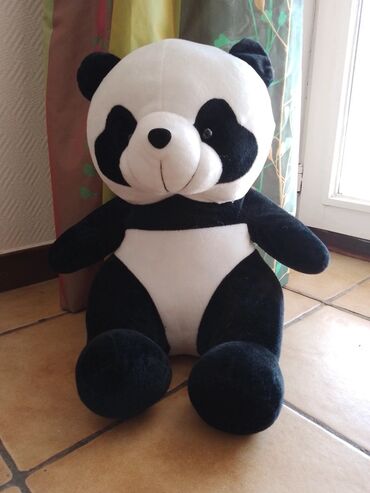 Oyuncaqlar: Panda mişqa və Teddy asılqan. Ətraflı məlumat üçün zəng və ya whatsapp — 2