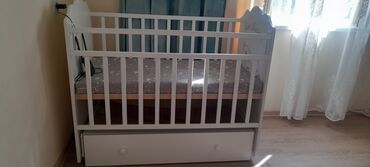 Детские односпальные кровати: Детская односпальная кровать, Для девочки, Для мальчика, С матрасом, Дерево, Самовывоз