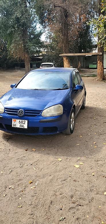 Volkswagen Golf V: 2004 г., 1.6 л, Автомат, Бензин, Хэтчбэк