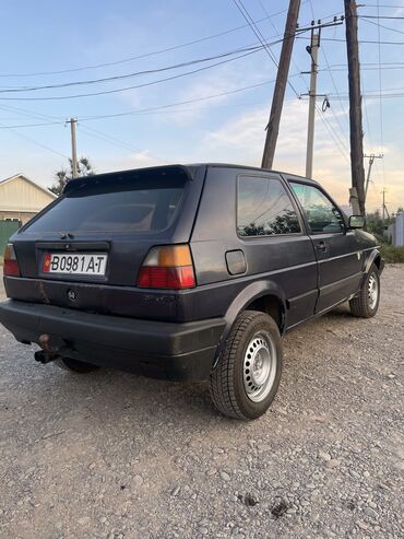 машина керек: Volkswagen Golf: 1989 г., 1.8 л, Механика, Бензин, Купе