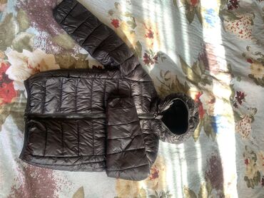 Верхняя одежда: Продаю детс куртки на мальчишек от 6-9 лет б/у в хорошем состоянии at lalafo.kg — 5 Верхняя одежда: Продаю детс куртки на мальчишек от 6-9 лет б/у в хорошем состоянии — 5