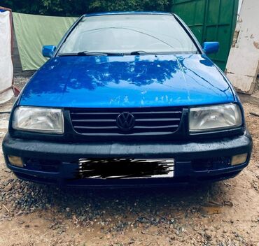 домкрат для авто: Volkswagen Vento: 1993 г., 2 л, Механика, Бензин, Седан