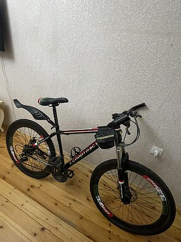 Dağ velosipedləri: 26lıqdır Amartizator işlək vəziyytədə Sadəcə şəkildəki kimi tozludur — 13