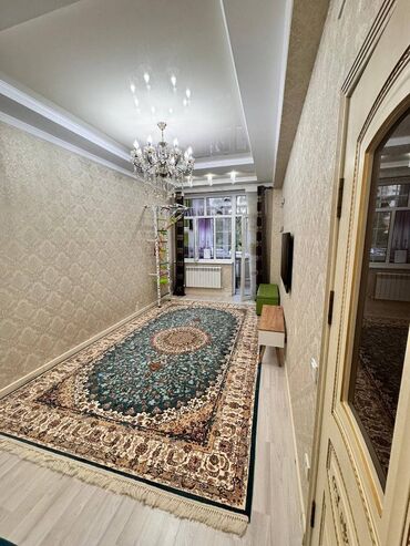 10 мкр квартира: 2 комнаты, 68 м², Элитка, 2 этаж, Евроремонт