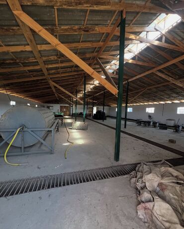 Другая коммерческая недвижимость: Продаётся мал сарай 📍 адрес: сокулукский район, с. Чат-көл 🏢 мал at lalafo.kg — 9 Другая коммерческая недвижимость: Продаётся мал сарай 📍 адрес: сокулукский район, с. Чат-көл 🏢 мал — 9