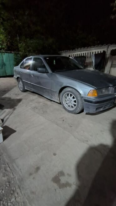 продаю машину бмв: BMW 3 series: 1991 г., 2 л, Механика, Бензин, Седан