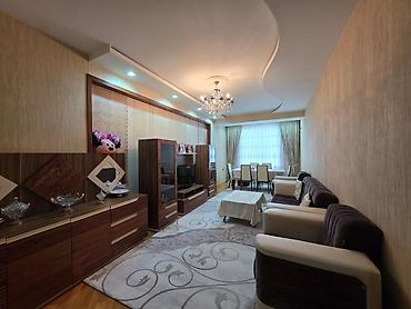 Mənzillər: Bakı, 9-cu mikrorayon, 3 otaqlı, Köhnə tikili, m. Nəsimi, 135 kv. m — 10