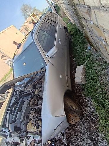 Mercedes-Benz: Mercedes-Benz E-Class: 2.4 l | 1998 il Universal — 17