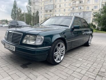 Транспорт: Mercedes-Benz E 320: 1995 г., 3.2 л, Автомат, Газ, Седан