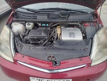 prius on şuşə: Toyota Prius: 1.5 l | 2006 il Hetçbek — 5