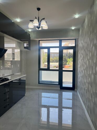 Yeni tikili: 8-ci kilometr, 3 otaqlı, Yeni tikili, m. Azadlıq Prospekti, 115 kv. m — 2