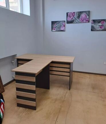 Ofis masaları: Yeni, Müdir üçün, Künc masa