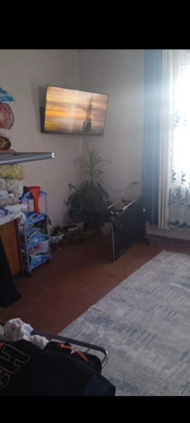сниму дом в токмаке: 56 м², 3 комнаты, Парковка, Забор, огорожен