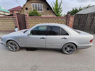 Mercedes-Benz E-Class: 1995 г., 3.2 л, Автомат, Бензин, Седан
