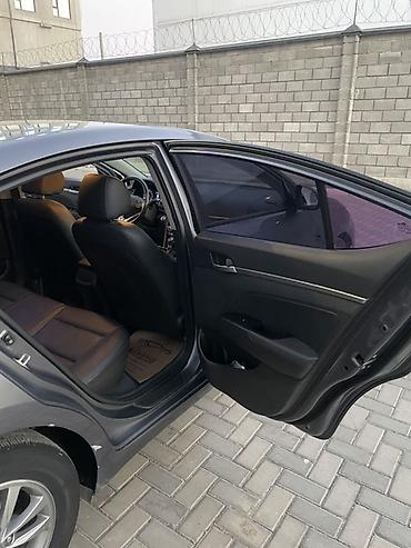 sprinter 4 4: Hyundai Avante: 2019 г., 1.6 л, Вариатор, Бензин, Седан — 8