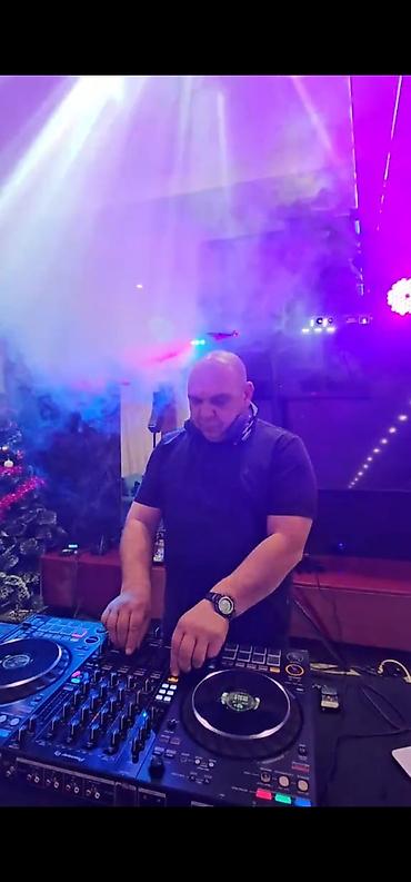 DJ FM 042 – musiqinin ritmi, əyləncənin ünvanı! Xidmətlər: - Toylar lalafo.az -da DJ FM 042 – musiqinin ritmi, əyləncənin ünvanı! Xidmətlər: - Toylar