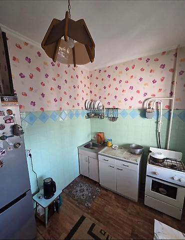 министерство: 1 комната, 40 м², Аламедин-1 мкр 105 серия, 8 этаж, Старый ремонт — 2