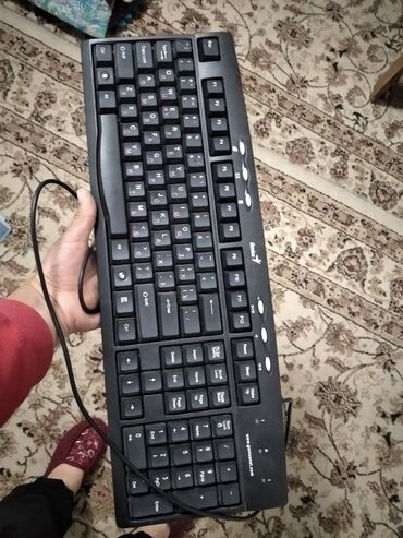 Клавиатуры: Клавиатура новая без царапин в марте брал всё работает