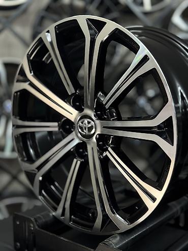 тайота corolla: Литые Диски R 17 Toyota, Комплект, отверстий - 5, Б/у — 4
