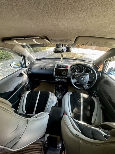 авто с последующим выкупом фит: Honda Fit: 2003 г., 1.3 л, Автомат, Бензин, Хэтчбэк
