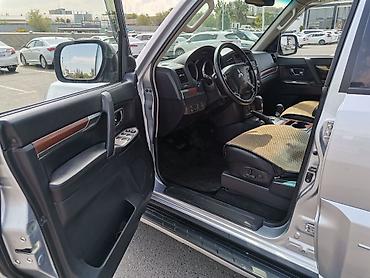 Mitsubishi: Mitsubishi Pajero: 2008 г., 3 л, Автомат, Бензин, Внедорожник — 9