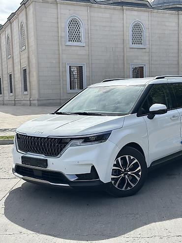 Kia: Kia Carnival: 2023 г. — 2
