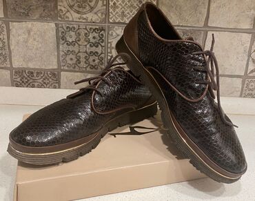 rizalli ayakkabı türkiye: Gadin ayyakabisi temiz deri turkiyeden alinib olcu 40 cox rahat ve