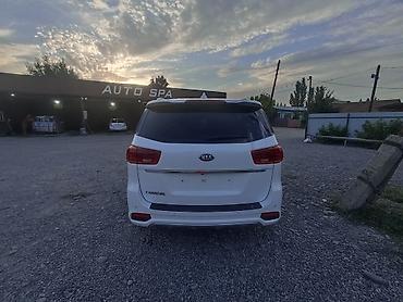 салон автомобиля: Kia Carnival: 2020 г., 2.2 л, Автомат, Дизель, Минивэн — 5