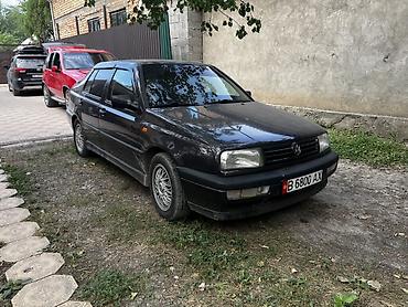 vw vento: Volkswagen Vento: 1993 г., Механика, Бензин, Седан — 1