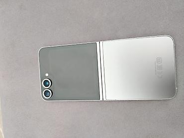 6 ekran: Samsung Galaxy Z Flip 5, rəng - Gümüşü, Simsiz şarj — 1