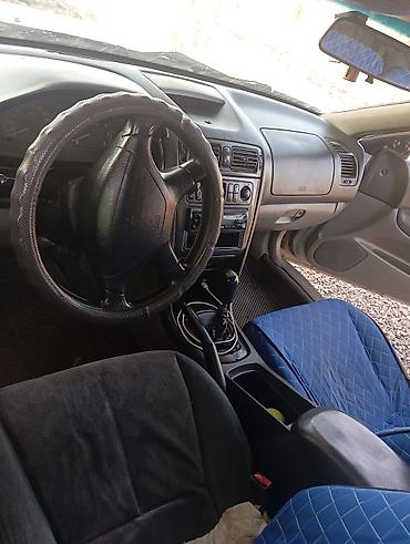 Mitsubishi: Mitsubishi Galant: 1998 г., 2 л, Механика, Бензин, Седан — 16