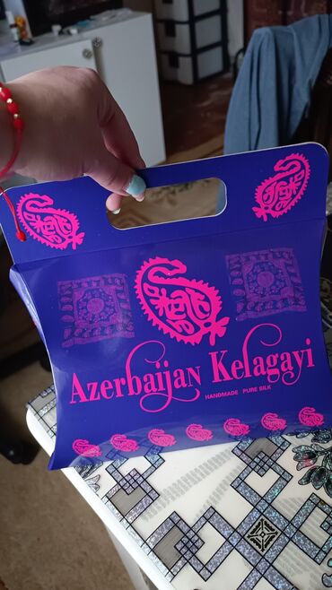 Baş geyimləri: Kelagayi böyük ölçülərdə.ipekler 35 m.ketan pambıq 30 m — 14