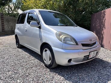 фаст фуд на колесах купить бу: Toyota Funcargo: 1999 г., 1.3 л, Автомат, Бензин, Универсал