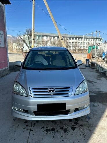 Toyota: Toyota Ipsum: 2003 г., 2.4 л, Автомат, Бензин, Минивэн