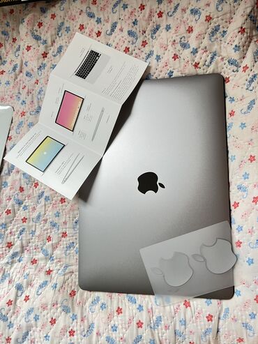 чехол macbook air m1: Ноутбук, Apple, 8 ГБ ОЗУ, Apple M1, Б/у, Для работы, учебы