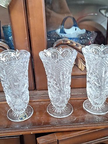 perde dekorları: Satılır: dekorativ kolleksiya əşyaları dəsti 1) Reli̇efli metal panel — 2