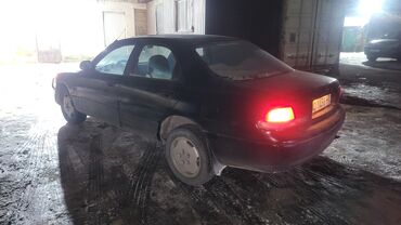 Mazda: Mazda Cronos: 1991 г., 2 л, Механика, Бензин, Седан