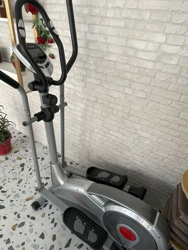 Nərdlər: Elliptik trenajor – HITU Fitness - Kardio və güc məşqləri üçün ev