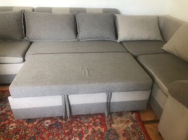 мягкий диван угловой: Диван-кровать, цвет - Серый, Б/у