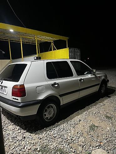 машина жыгули: Volkswagen Golf: 1993 г., 1.8 л, Кол менен иштөөчү, Бензин, Хетчбек — 3