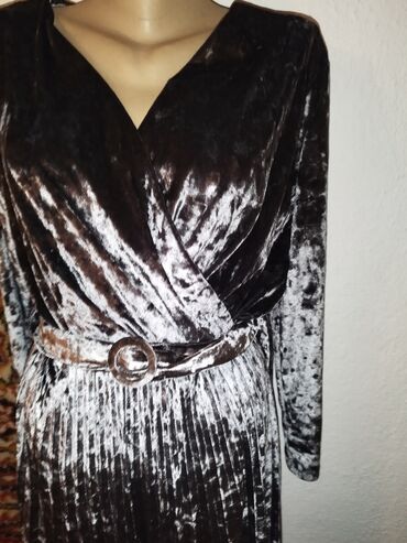 Повседневные платья: Повседневное платье, Made in KG, Осень-весна, Длинная модель, Оверсайз at lalafo.kg — 7 Повседневные платья: Повседневное платье, Made in KG, Осень-весна, Длинная модель, Оверсайз — 7