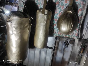 Боксерские груши: Продаю груши советские новые 3штуки комплекте кожаные