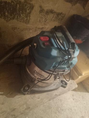Строительная техника: Строительный/хоз. пылесос (dry/wet) - Мощность: 1600 W max (указано — 3