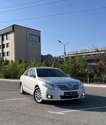 Toyota: Toyota Camry: 2010 г., 2.5 л, Автомат, Бензин, Седан