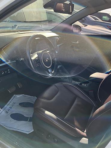 nexiya 2: Kia Niro: 2019 г., 1.6 л, Автомат, Гибрид — 5