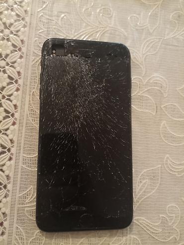 iphone 13 mini barter: IPhone 7 Plus, 64 GB, Qara, Qırıq — 1