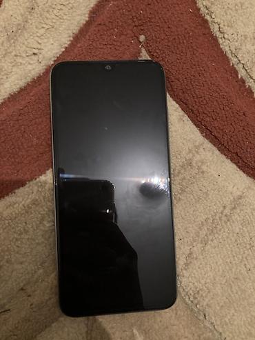 Техника и электроника: Xiaomi, Mi 8, Б/у, 32 ГБ, цвет - Белый, 2 SIM — 4