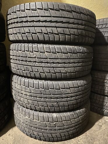 Шины: Шины 215 / 60 / R 16, Зима, Б/у, Комплект, Легковые, Япония, Dunlop